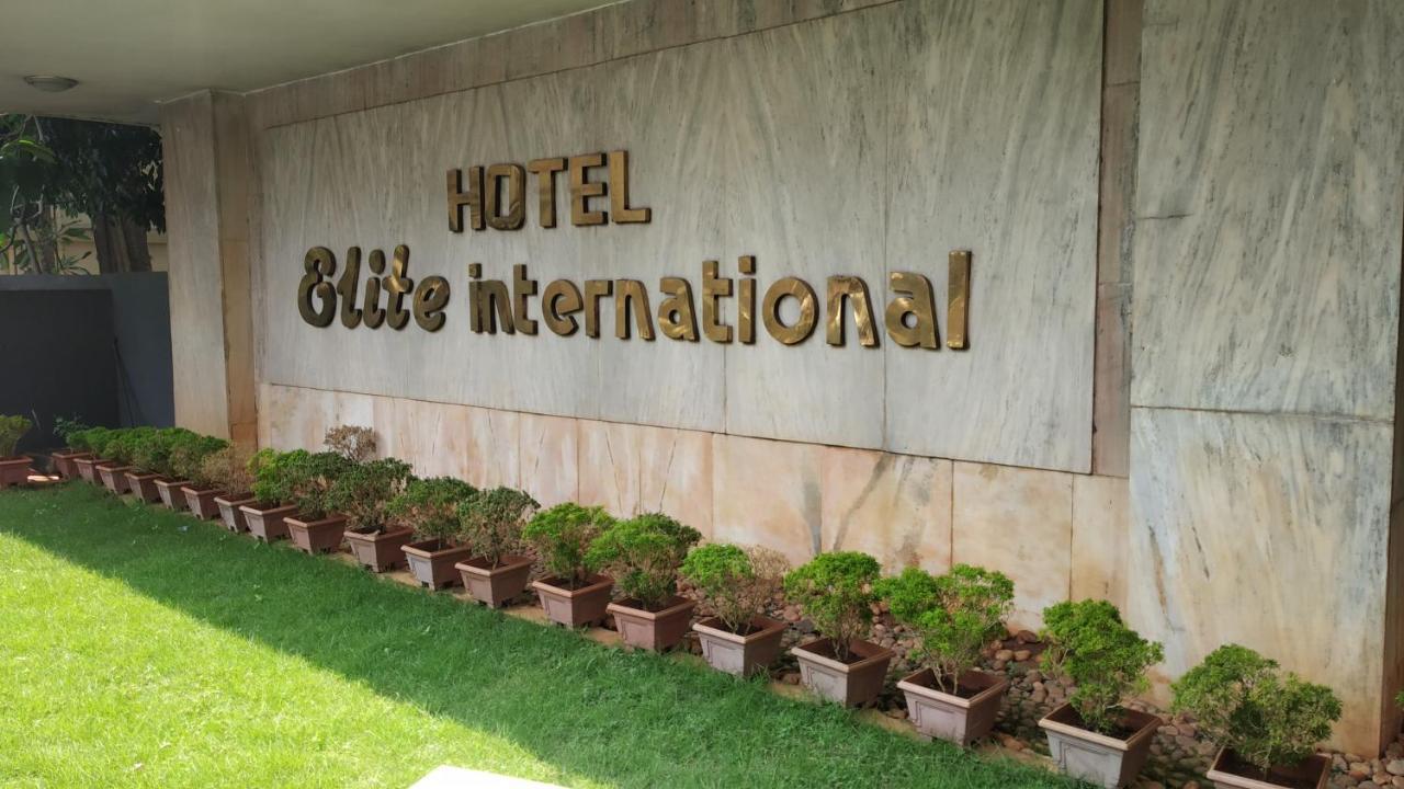Hotel Elite International Thrissur Exterior photo